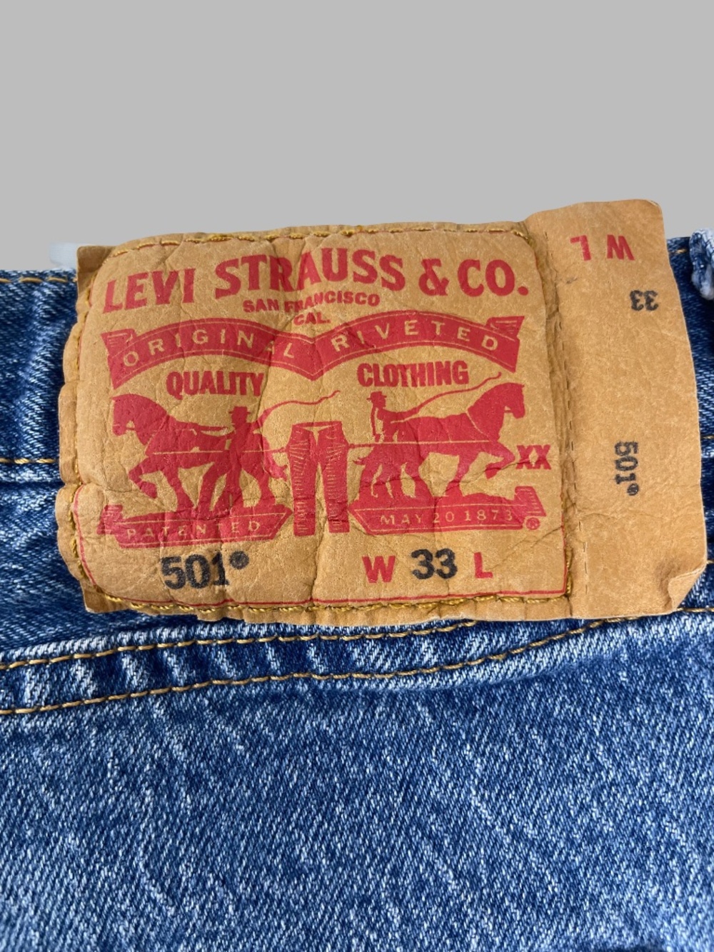 Levi’s 501 Original Fit Hemmed 9” Men’s Denim Shorts Medium Wash - Picture 3 of 8